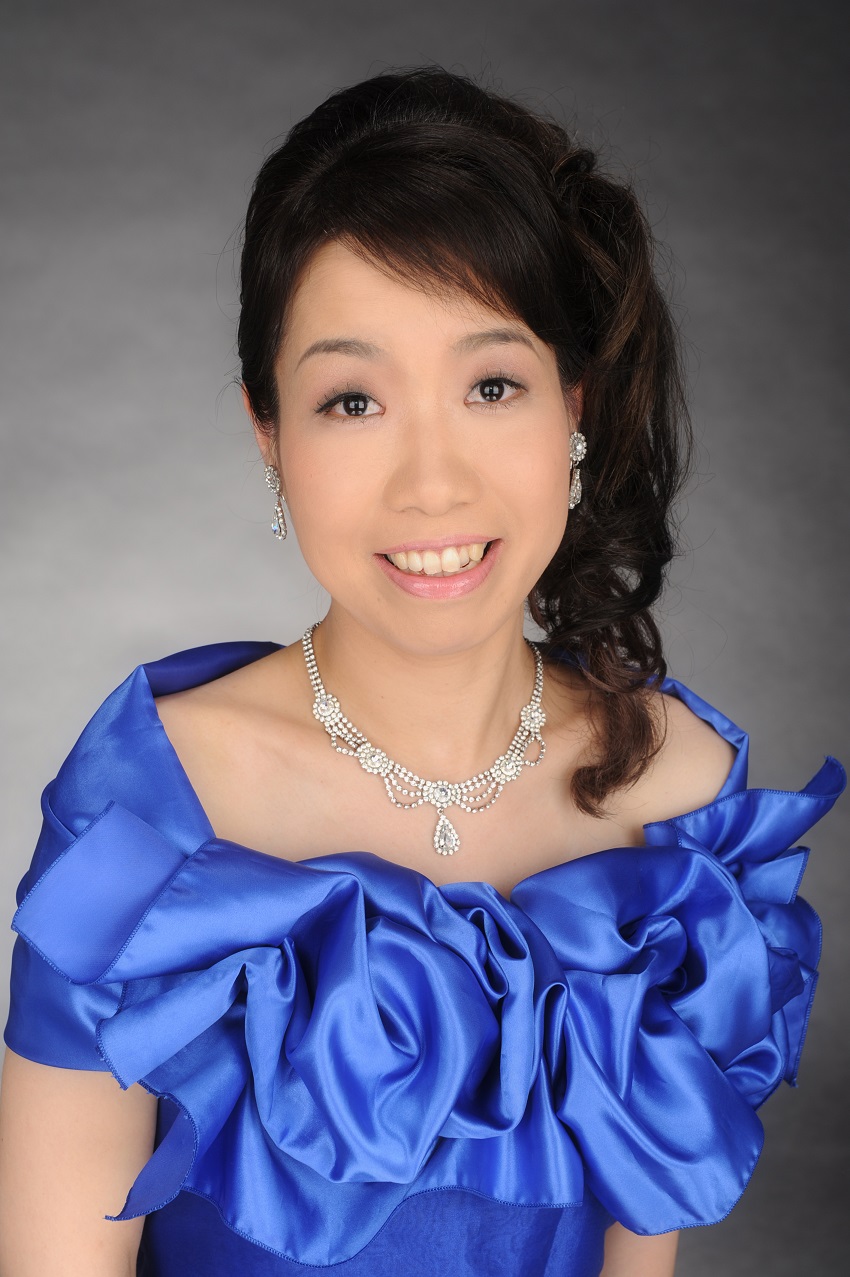 ピアノ伴奏　蒲池早苗　先生